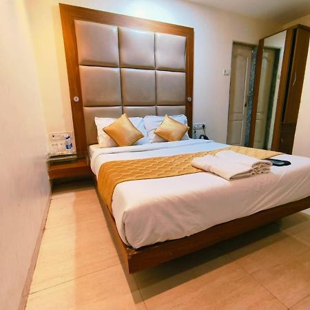 Apex Hotel Мумбаи Экстерьер фото