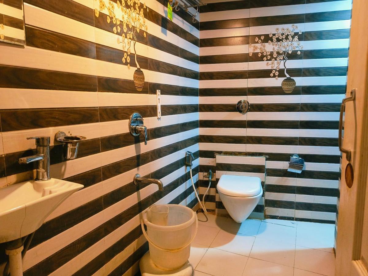 Apex Hotel Мумбаи Экстерьер фото