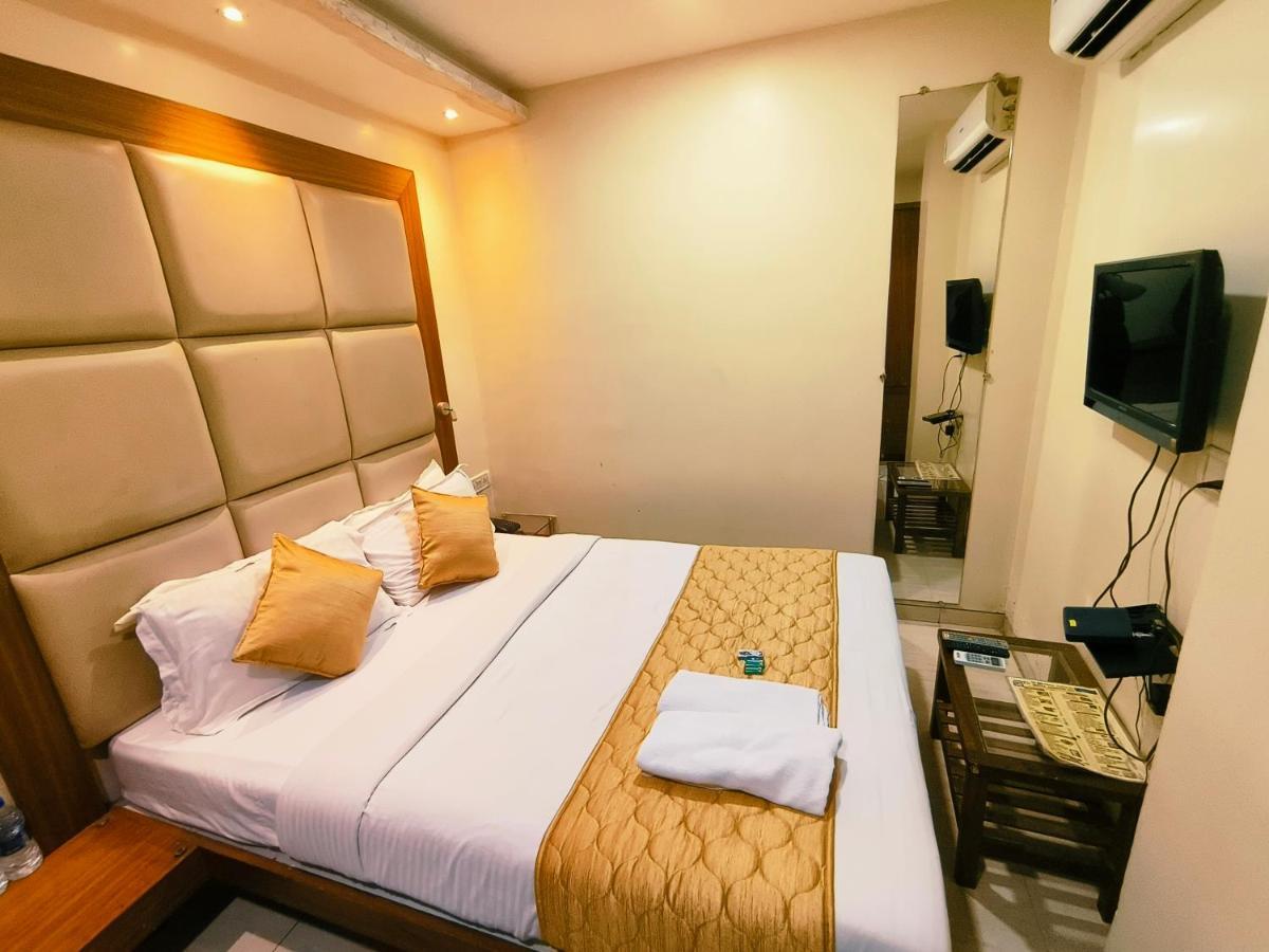 Apex Hotel Мумбаи Экстерьер фото